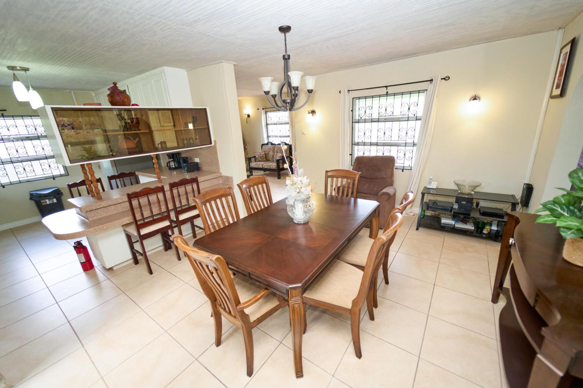 ברידג'טאון Spacious 3-Bedroom Home - Regency Park מראה חיצוני תמונה