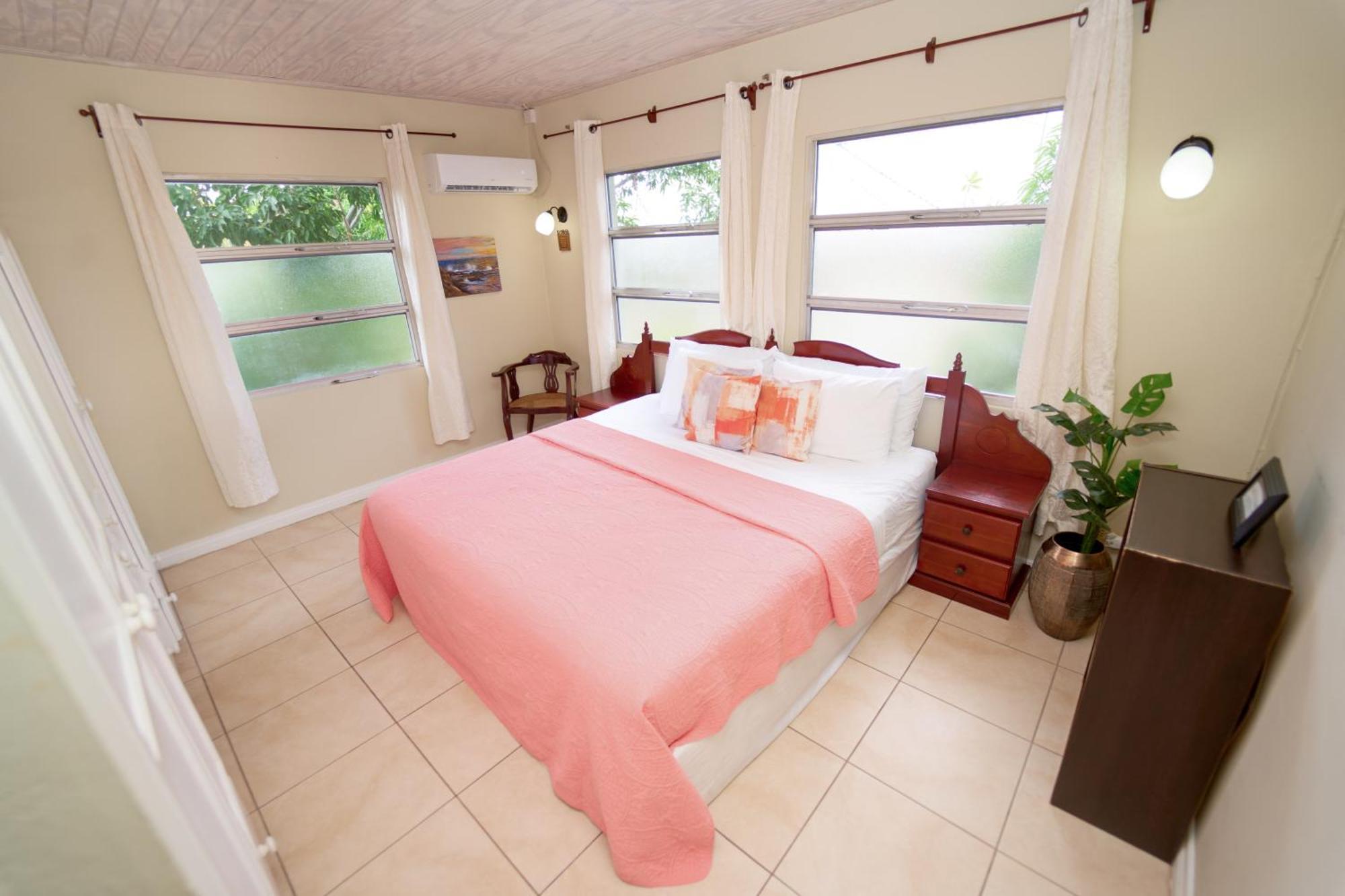 ברידג'טאון Spacious 3-Bedroom Home - Regency Park מראה חיצוני תמונה